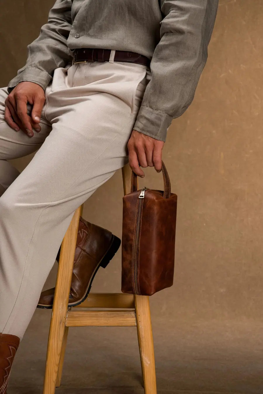 Viaticus — Leather Wash Bag