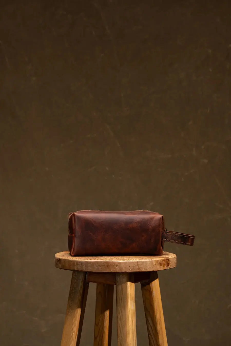 Viaticus — Leather Wash Bag