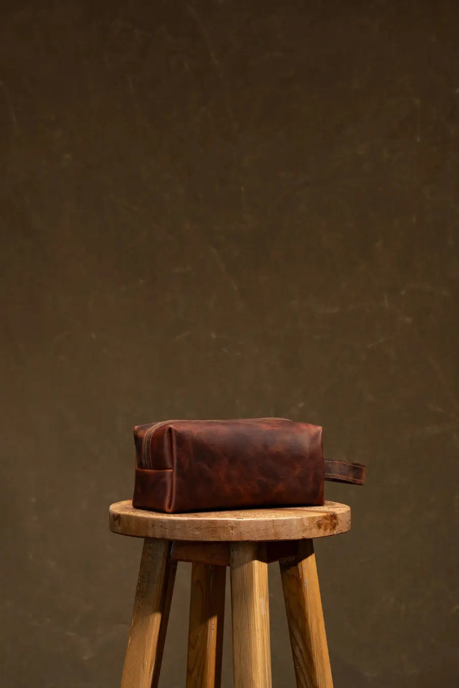 Viaticus — Leather Wash Bag