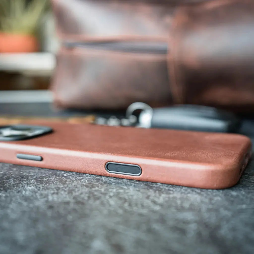 Orbis — Full-Grain Nappa Leather Case