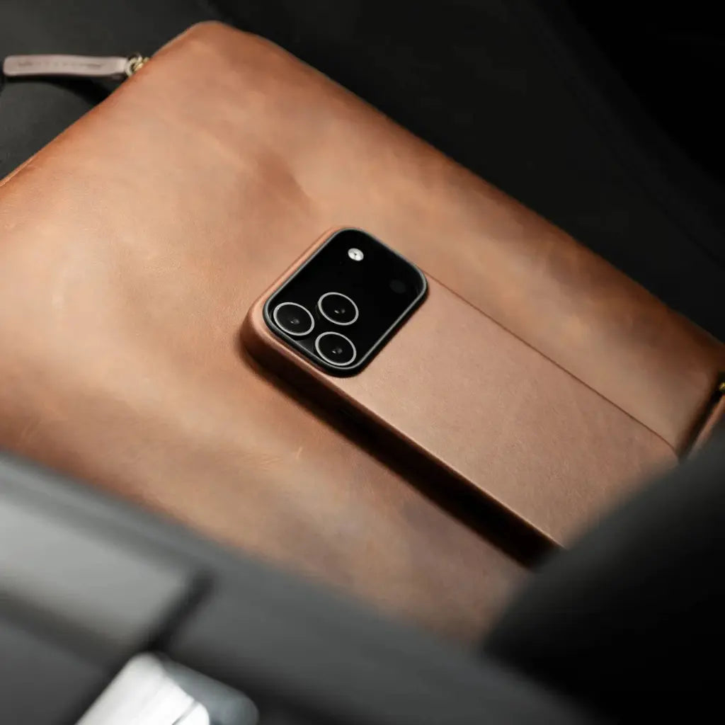 Orbis — Full-Grain Nappa Leather Case