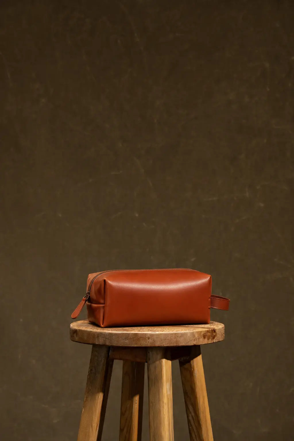 Viaticus — Leather Wash Bag