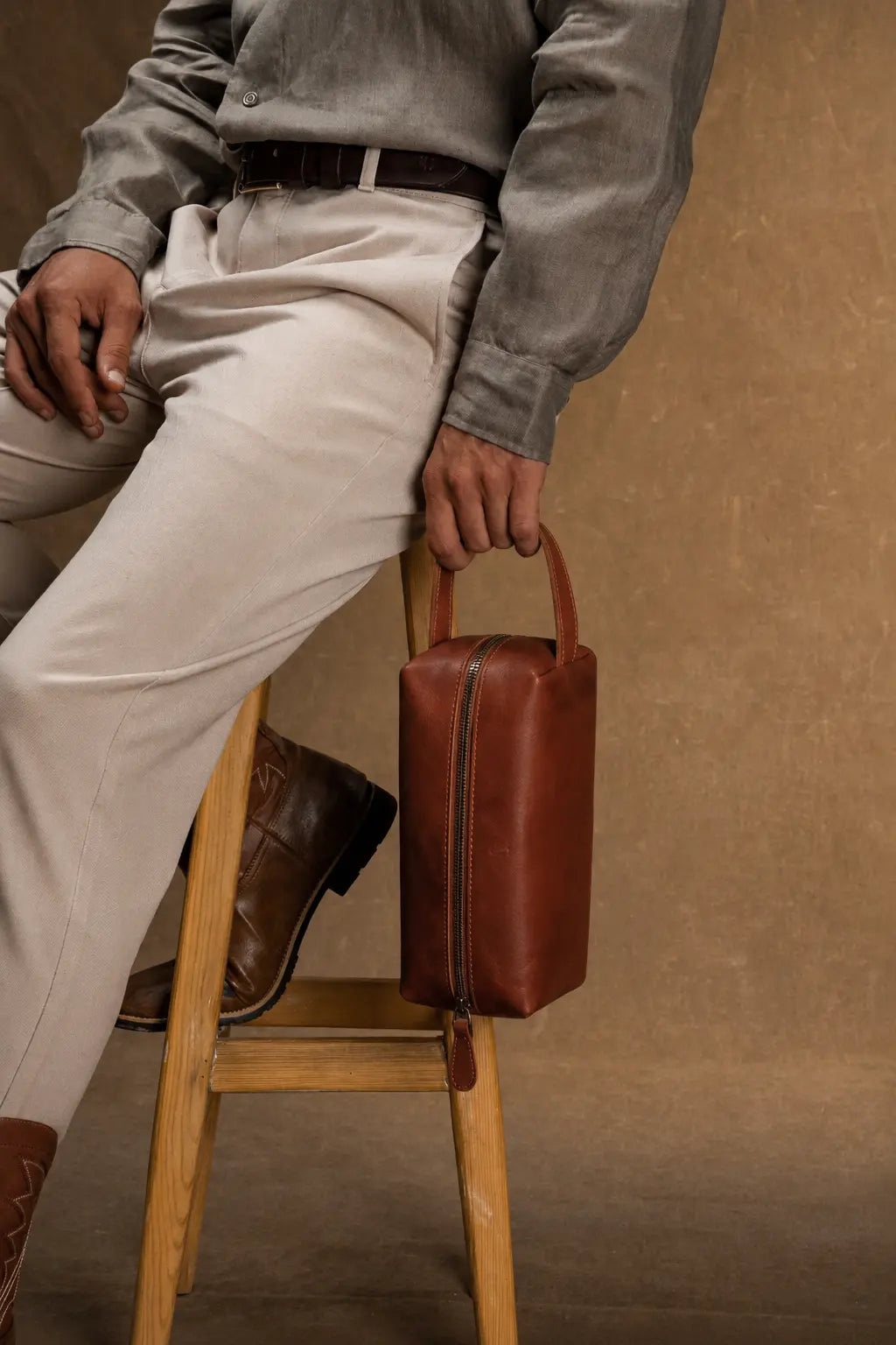 Viaticus — Leather Wash Bag