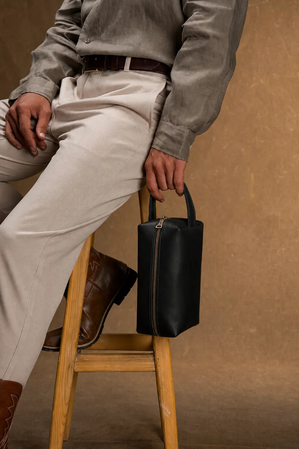 Viaticus — Leather Wash Bag