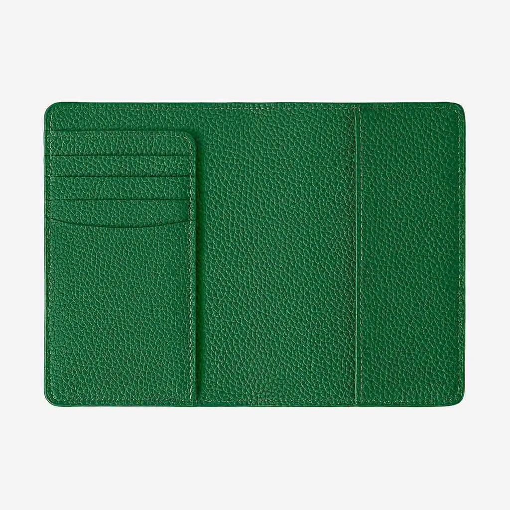 Iter — Full-Grain Pebbled Leather Passport Holder