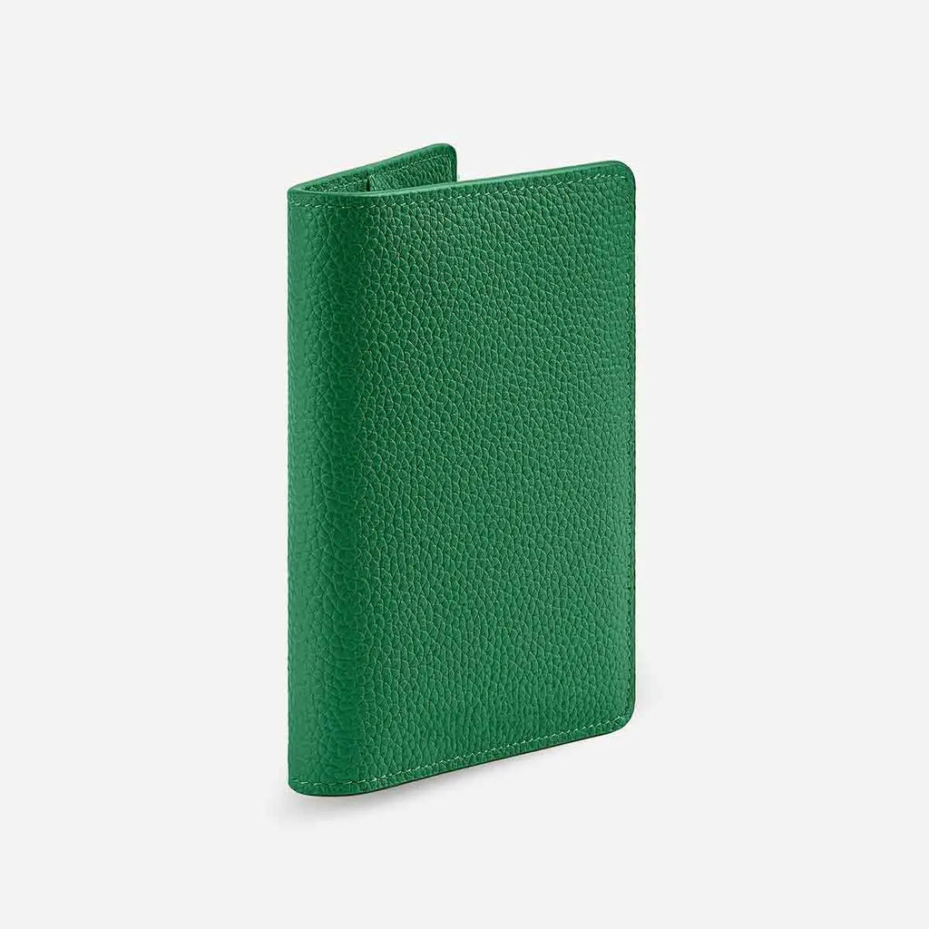 Iter — Full-Grain Pebbled Leather Passport Holder