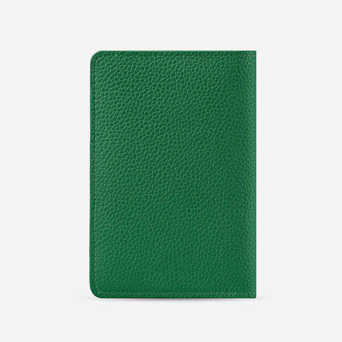 Iter — Full-Grain Pebbled Leather Passport Holder