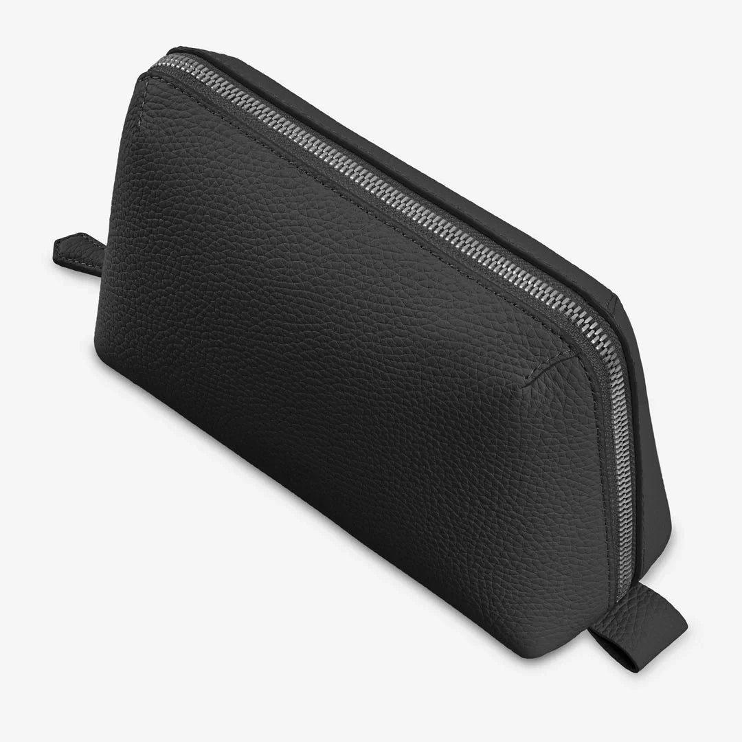 Viaticus — Full-Grain Pebbled Leather Tech Pouch